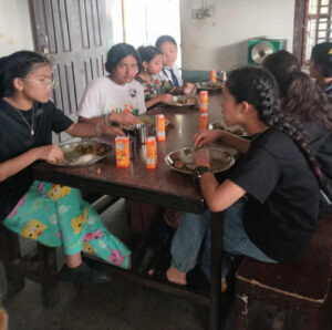 <p class="has-white-color has-text-color has-link-color"><strong>2025年6月8日ネパール障がい者リハビリテーションセンターに、10種類の品をお届けいたしました</strong></p>